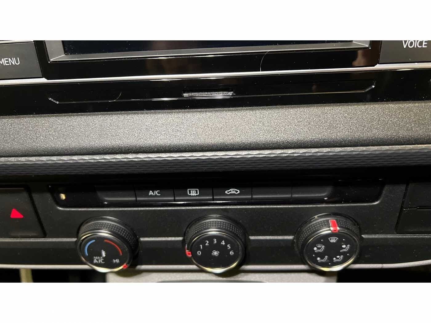 Volkswagen Transporter Shuttle