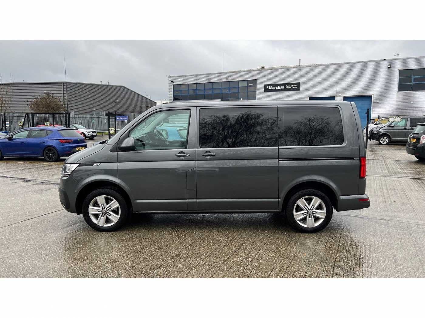Volkswagen Transporter Shuttle