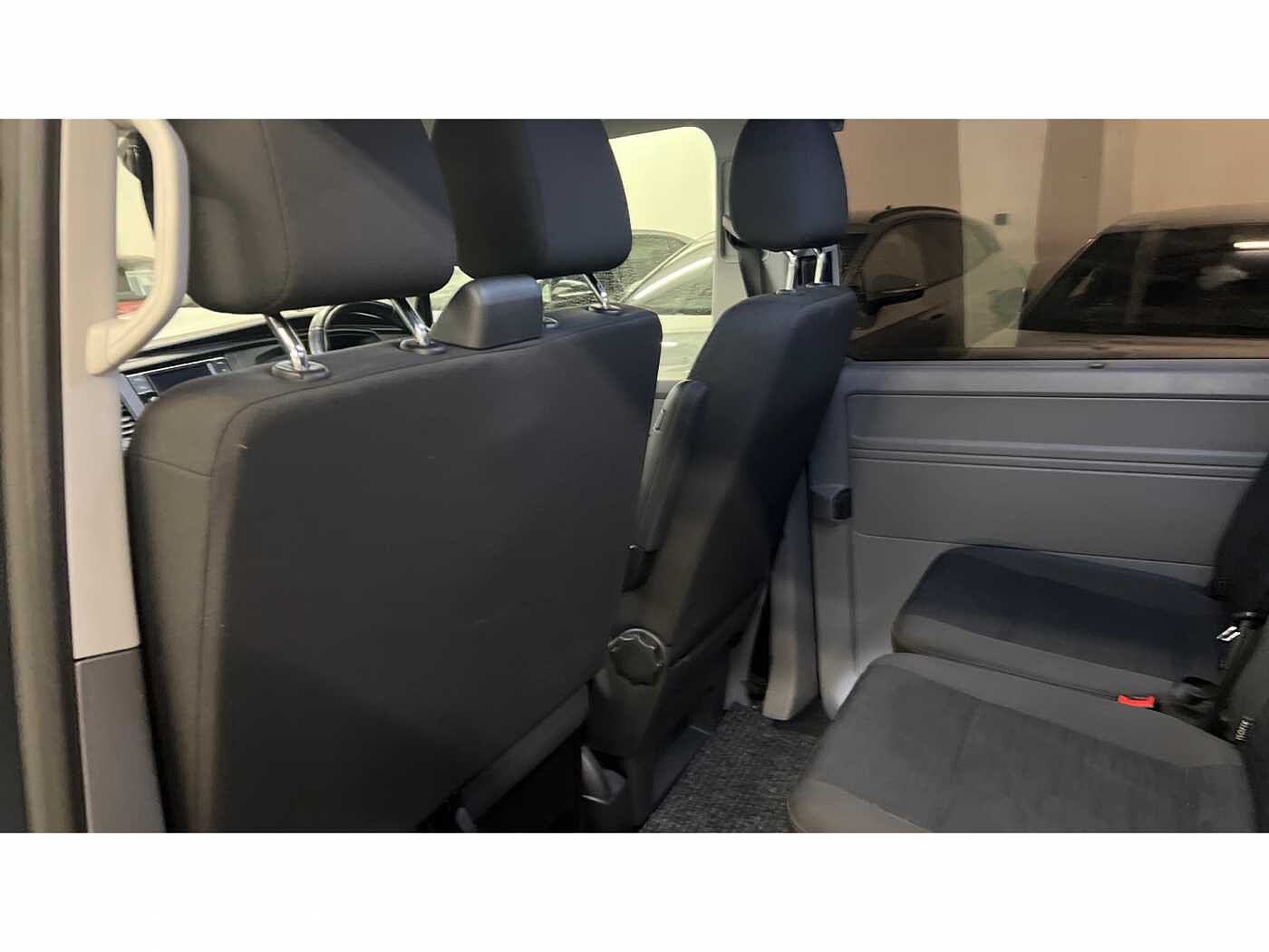 Volkswagen Transporter Shuttle