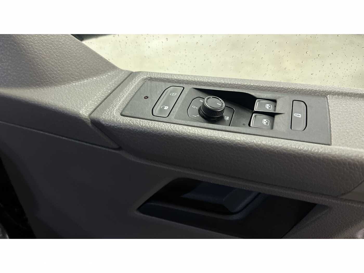 Volkswagen Transporter Shuttle