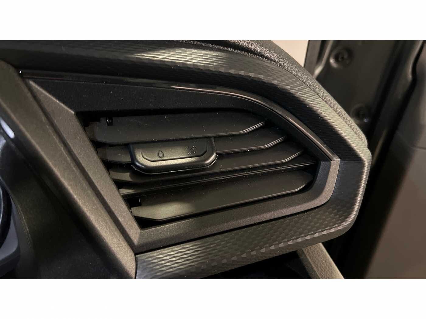 Volkswagen Transporter Shuttle