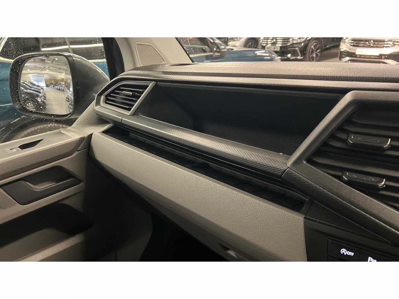 Volkswagen Transporter Shuttle