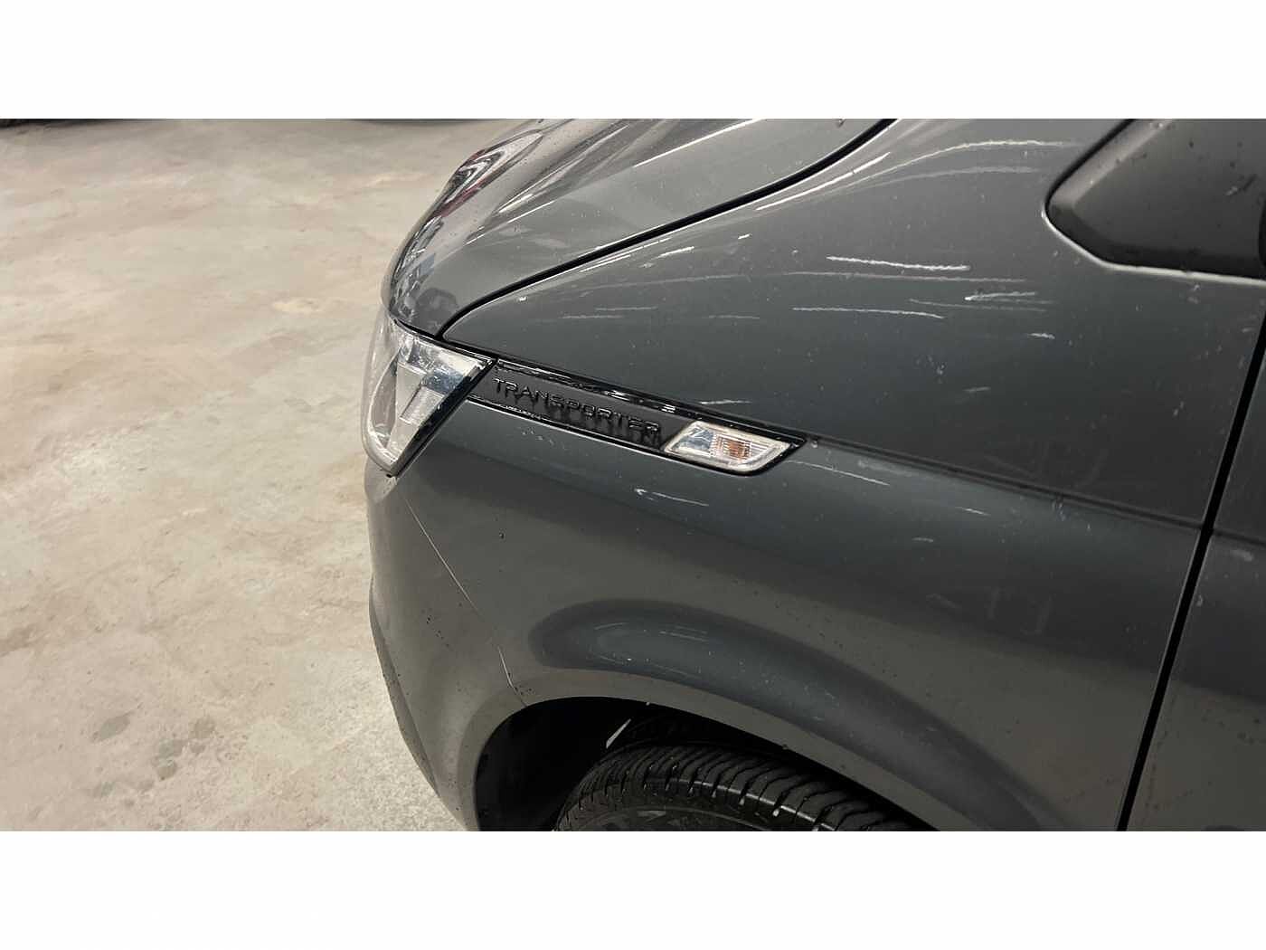 Volkswagen Transporter Shuttle