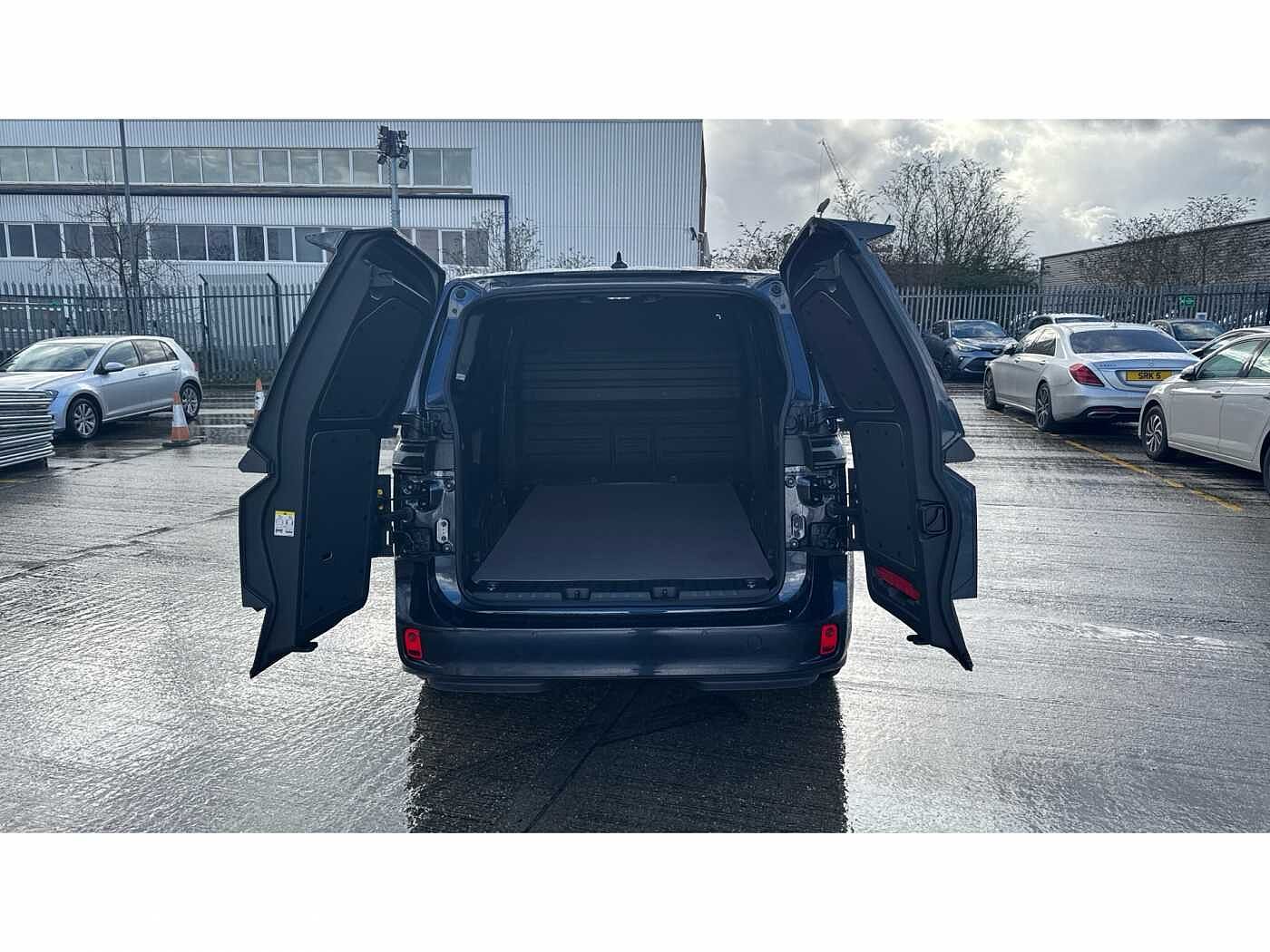 Volkswagen ID. Buzz Cargo