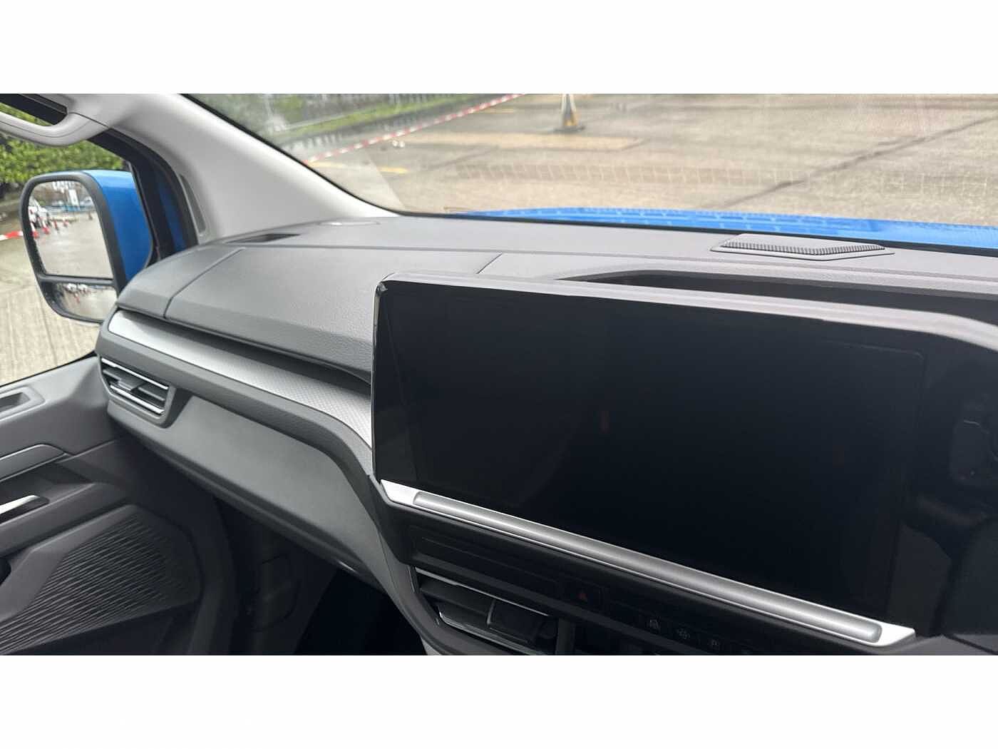 Volkswagen Transporter Shuttle