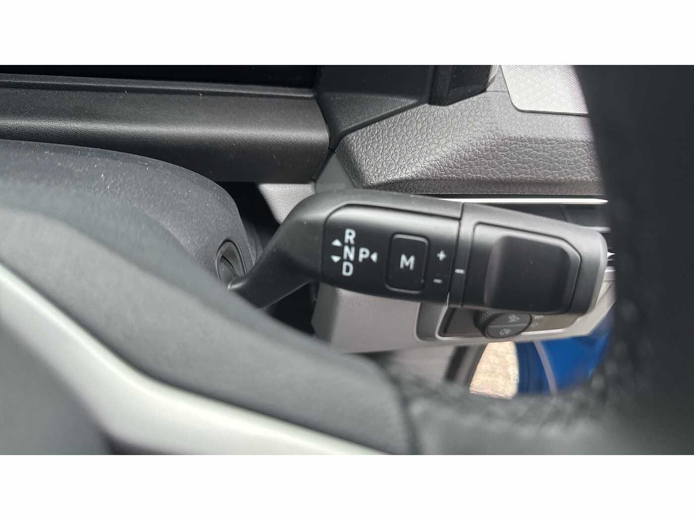 Volkswagen Transporter Shuttle