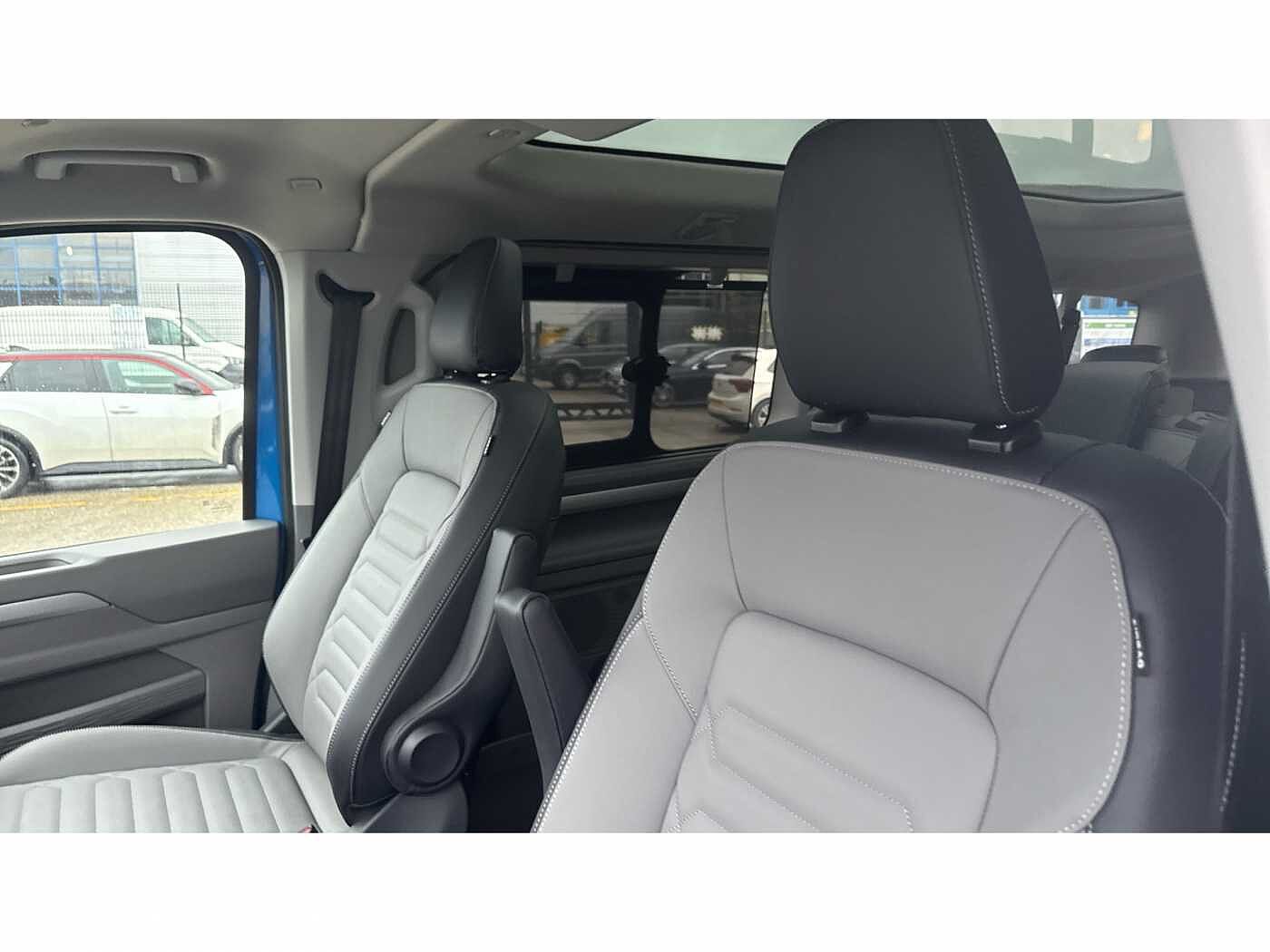 Volkswagen Transporter Shuttle