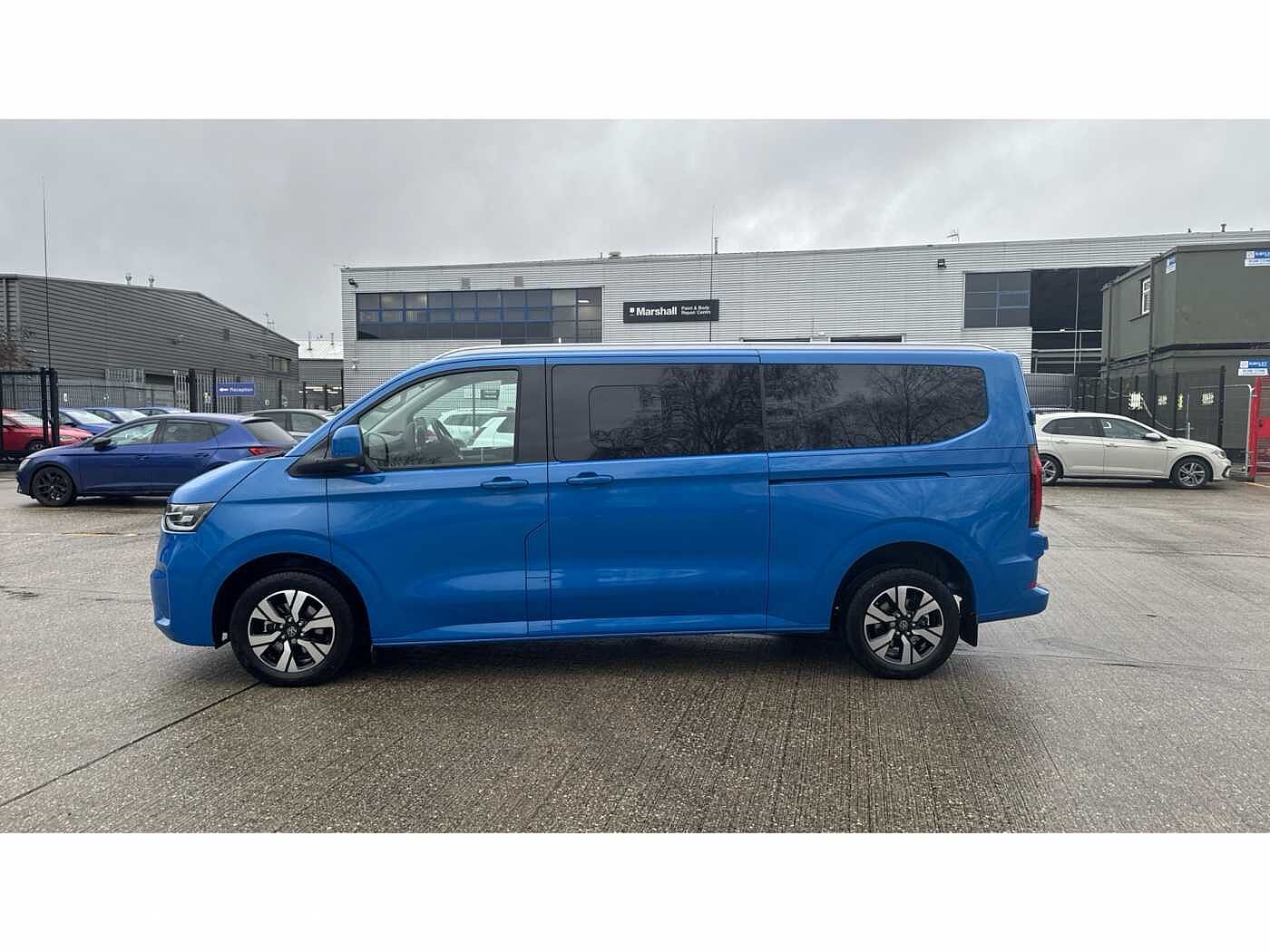 Volkswagen Transporter Shuttle