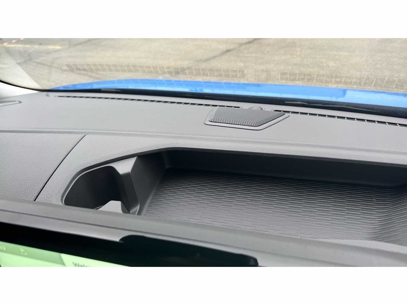 Volkswagen Transporter Shuttle