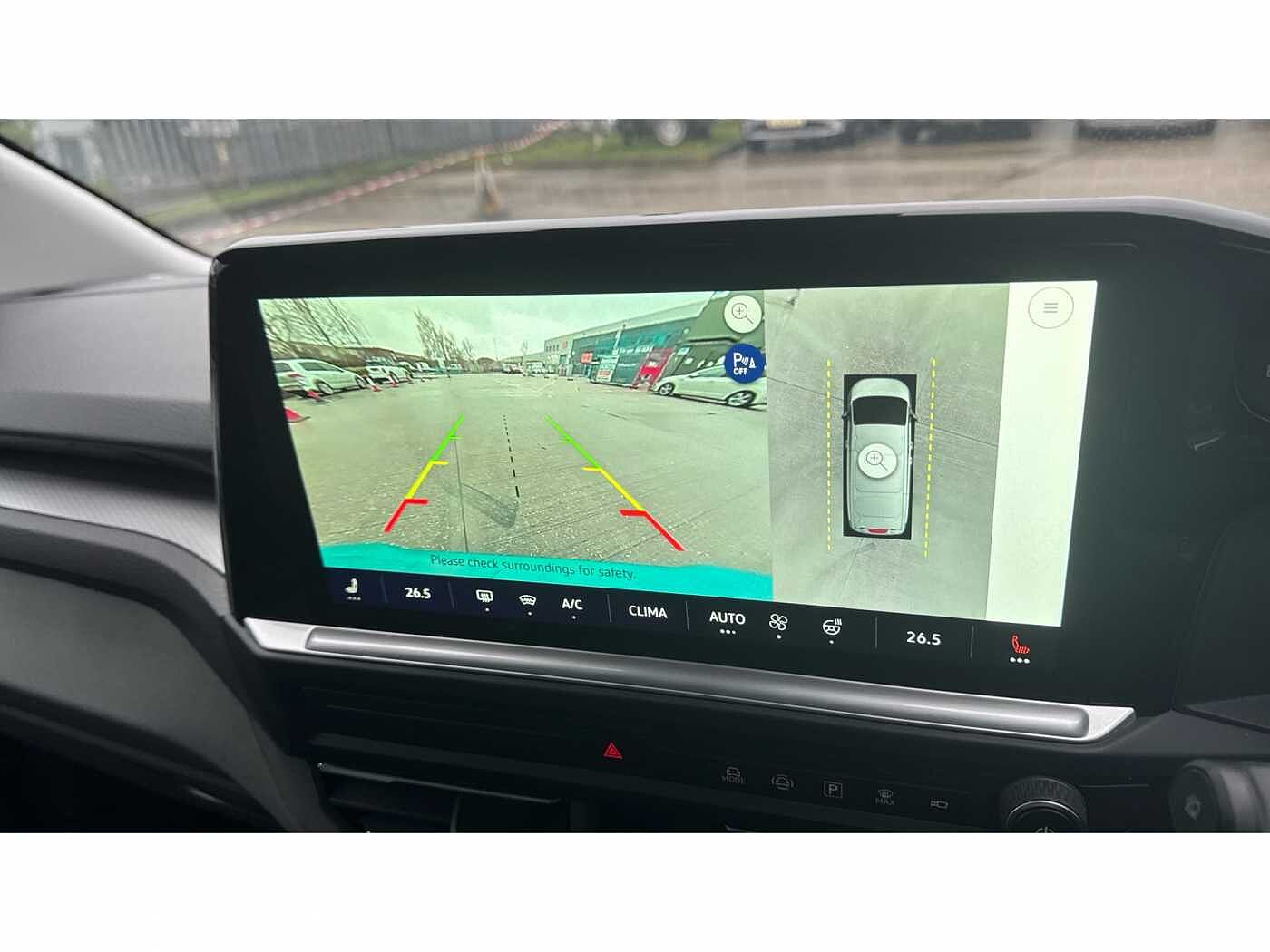 Volkswagen Transporter Shuttle