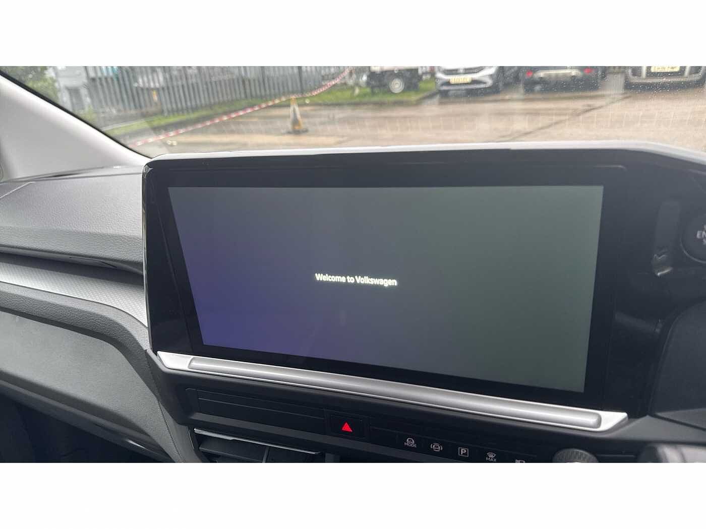 Volkswagen Transporter Shuttle