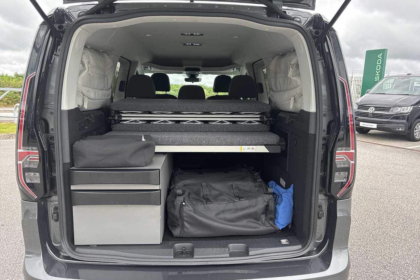 Volkswagen Caddy California