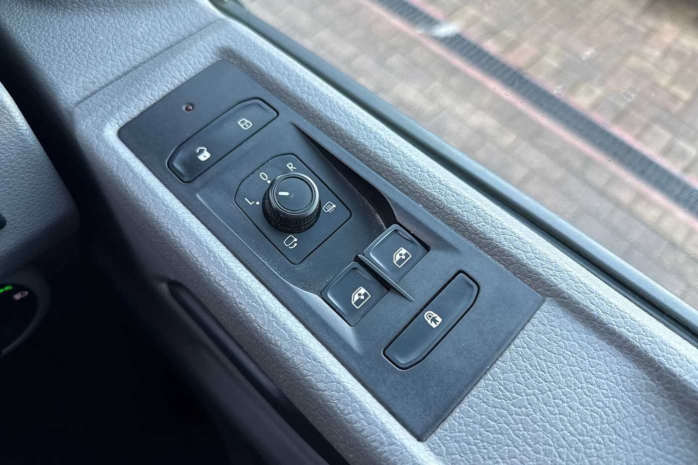 Volkswagen Transporter Kombi