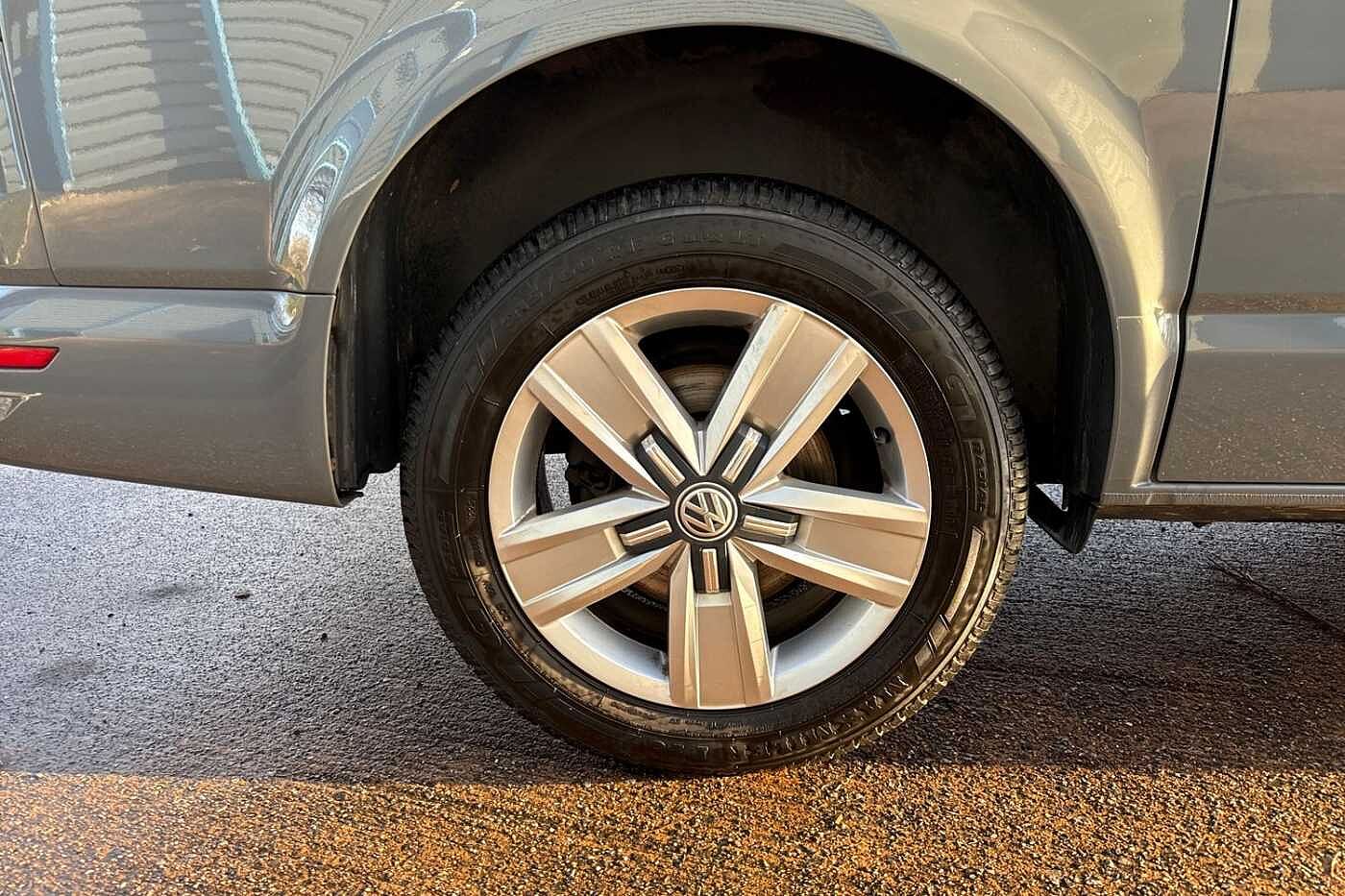 Volkswagen Transporter Kombi