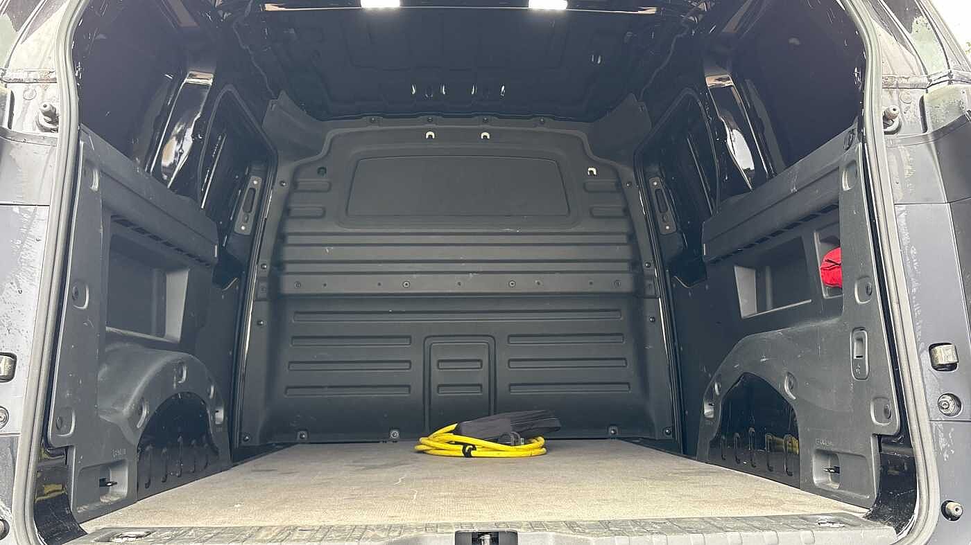 Volkswagen ID. Buzz Cargo