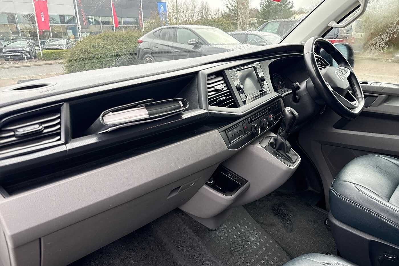 Volkswagen Transporter Kombi