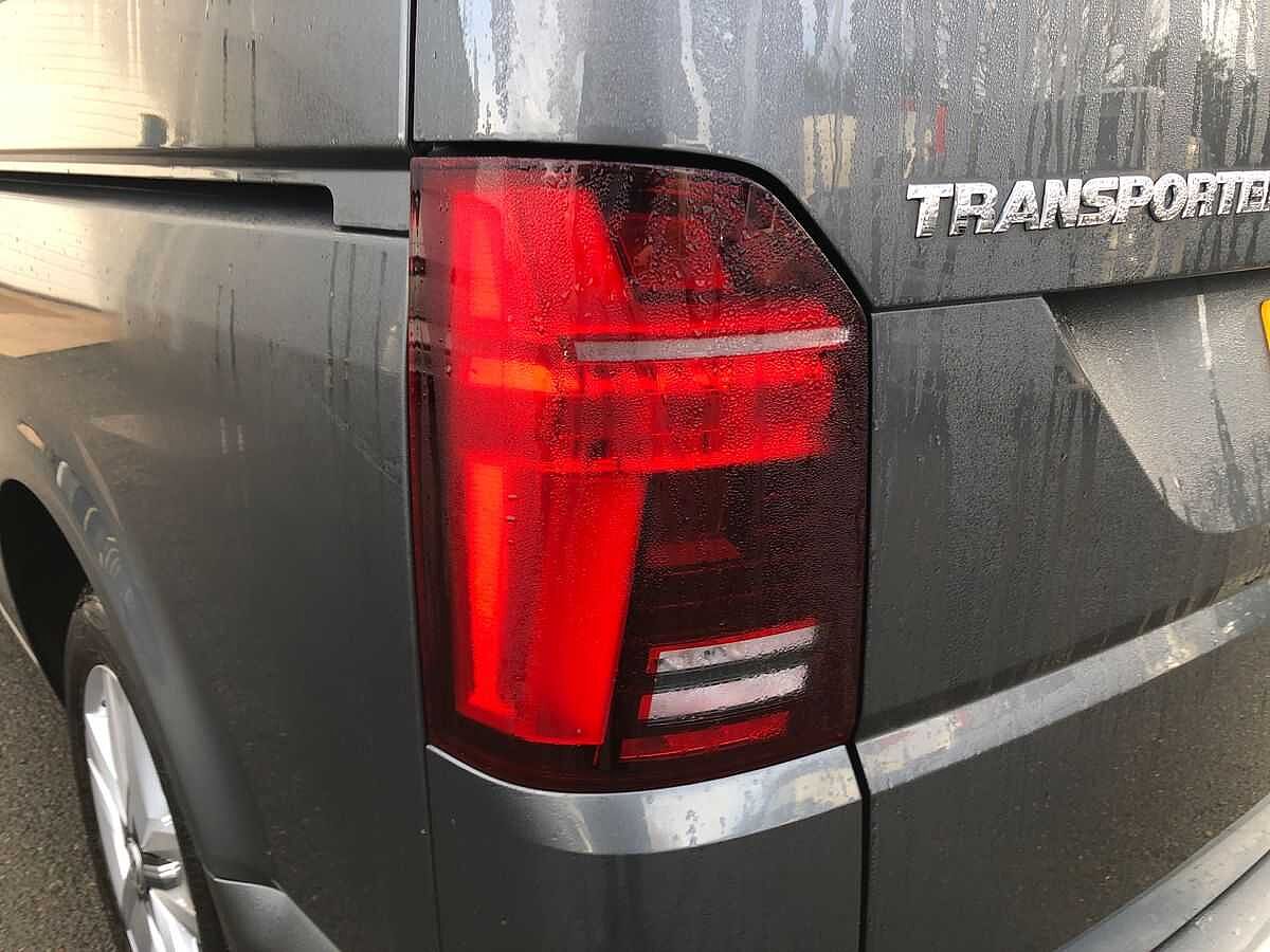 Volkswagen Transporter Shuttle