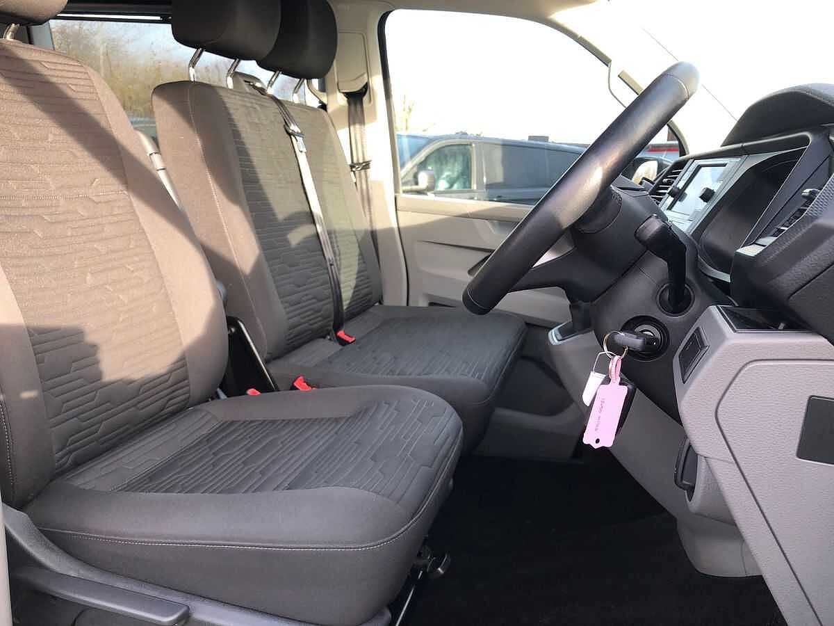 Volkswagen Transporter Shuttle