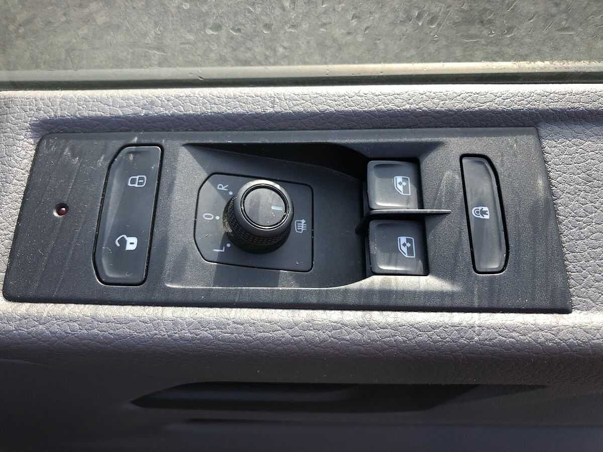 Volkswagen Transporter Shuttle