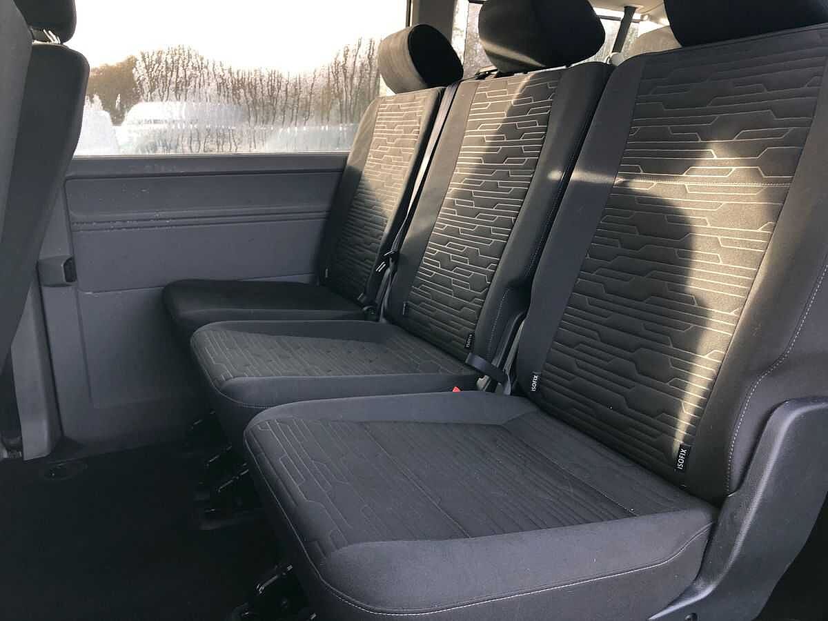 Volkswagen Transporter Shuttle